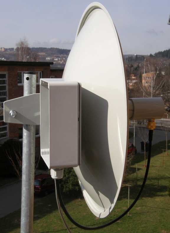 Anténa 5GHz směrová parabolická 25dBi/5 st., bez plast. krabice Anténa 5GHz směrová parabolická 25dBi/5 st., bez plast. krabice